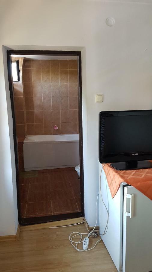Riviera Valceana Bed and Breakfast Râmnicu Vâlcea Buitenkant foto